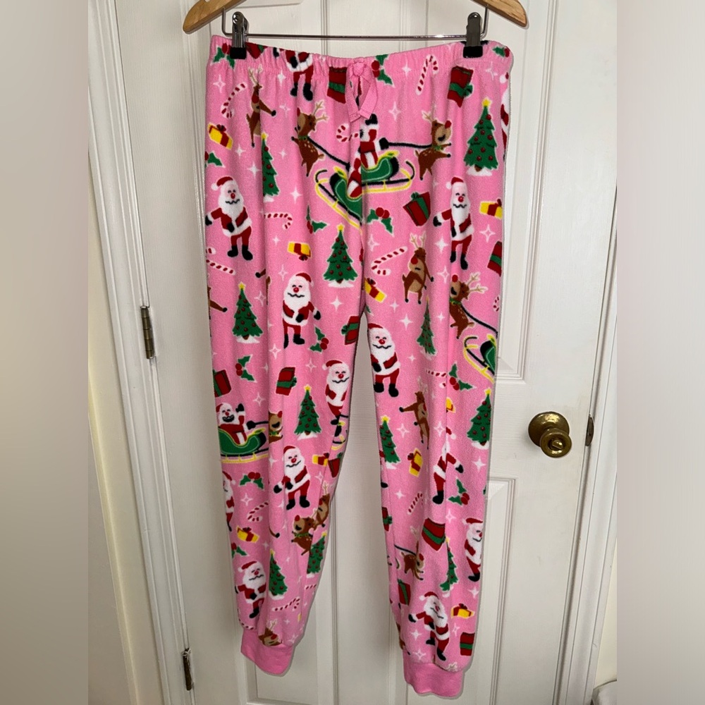 Holiday Pajamas Women’s XL - Picture 5 of 7
